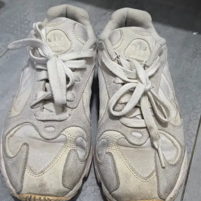 [BUNJANG] Adidas Yung-1 Sneakers 240mm White / 아디다스 영원(Yung-1)  스니커즈 운동화 240mm 화이트