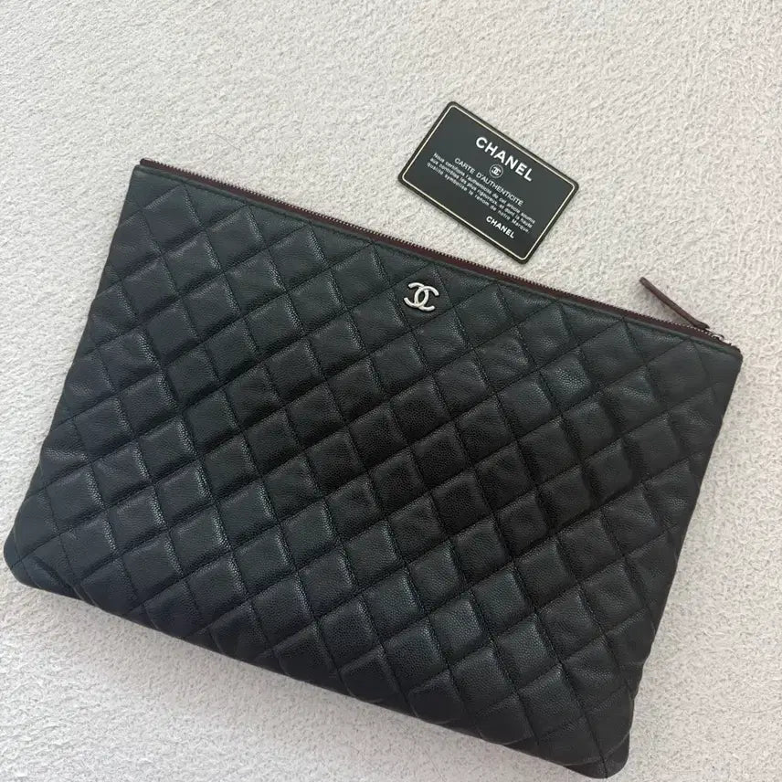 [BUNJANG] Chanel Black Caviar Large Clutch Silver Hardware / 샤넬 블랙 캐비어 클러치백 라지 은장 (개런티카드 있음)