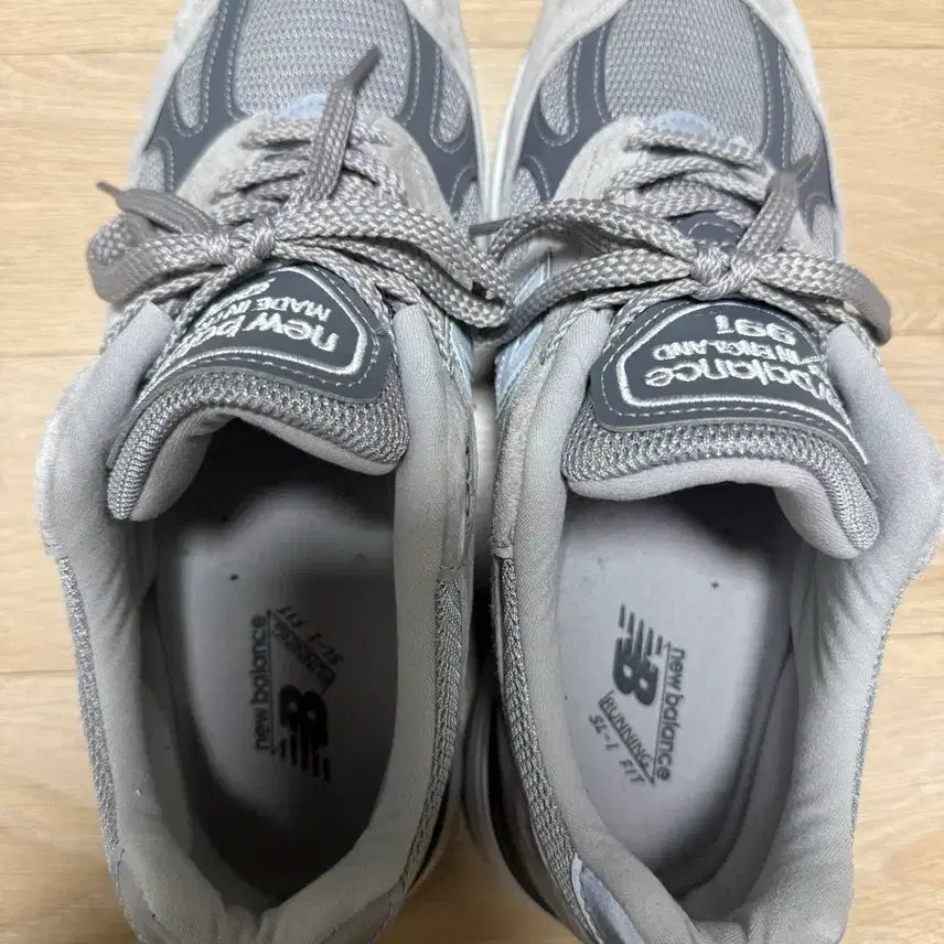 [BUNJANG] New Balance 991 V2 Made in UK Alloy Silver Sneakers / [265] 뉴발란스 991 V2 메이드인 UK 알로이 실버