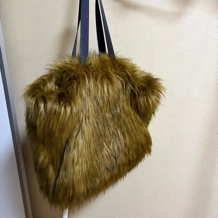 [BUNJANG] MinuteMute Faux Fur Chakeratto Large / 미닛뮤트 퍼 샤케라또 라지