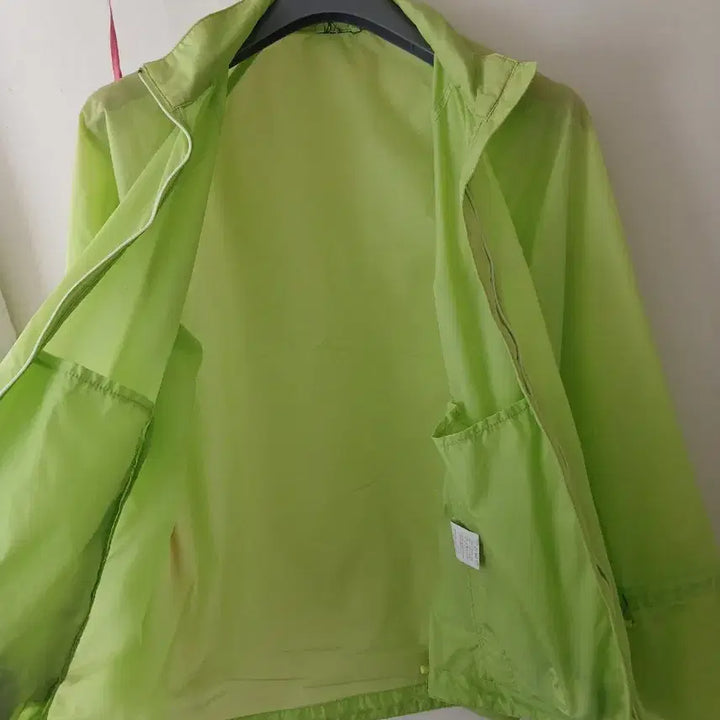 [BUNJANG] KYUSHA Fluorescent Windbreaker Jacket 95 / KYUSHA 바람막이 95 형광