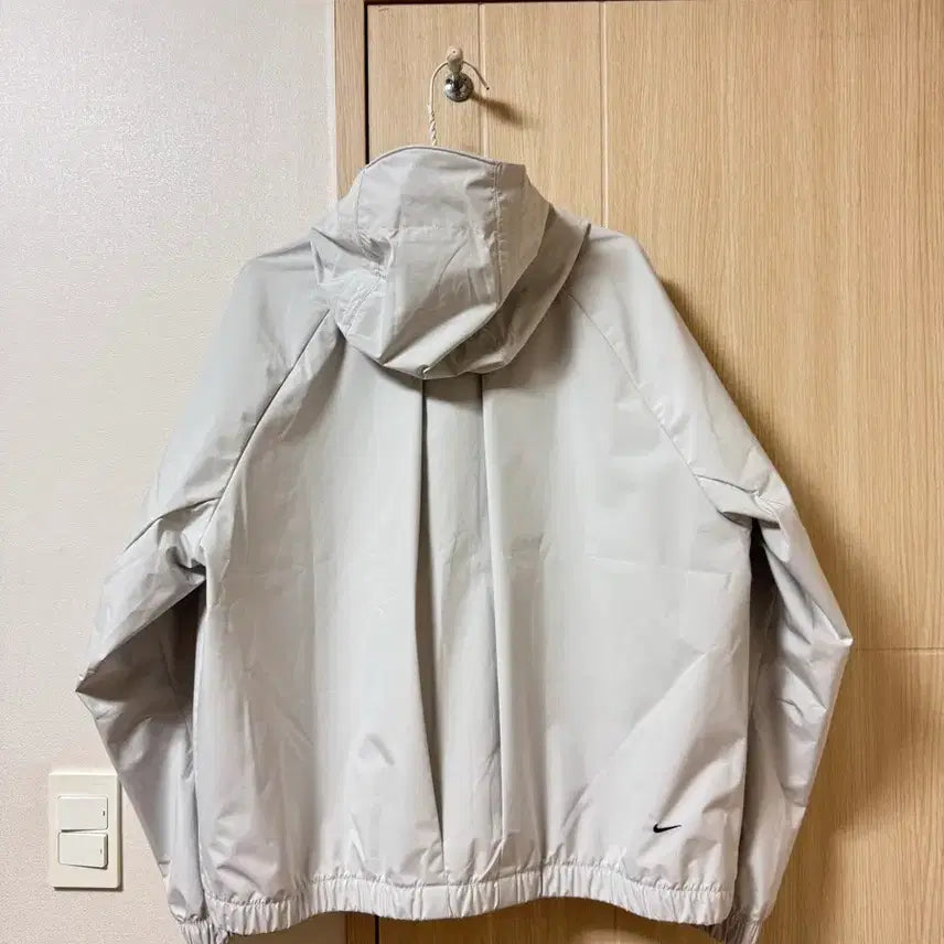 [SOLD OUT] 나이키 테크 슈퍼라이트 바람막이 L
