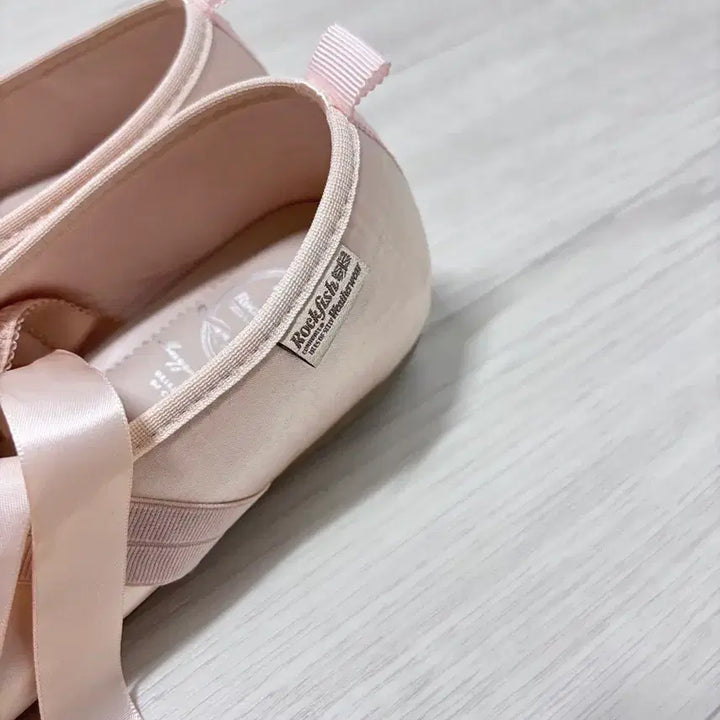 [SOLD OUT] 락피쉬 밴딩 발레 플랫 슈즈