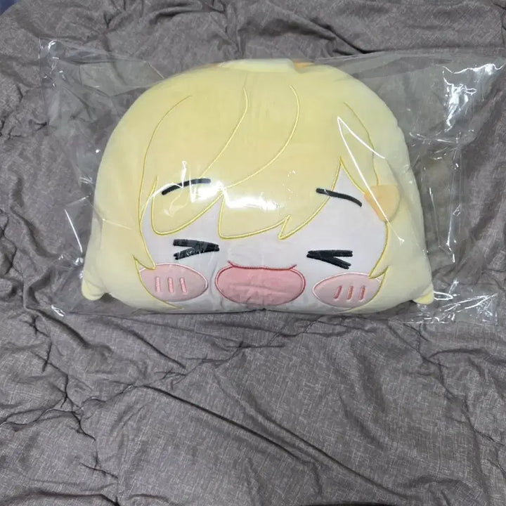 [BUNJANG] Leeje Sege Idol Jingburger Cushion / 이세계 아이돌 징버거 쿠션