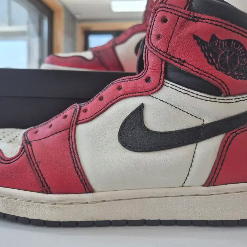[BUNJANG] Nike Air Jordan 1 High Sneakers / [275]라투시 벗투시 조던1 하이