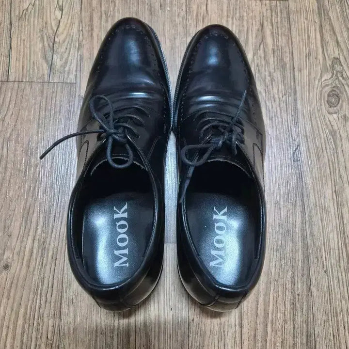 [SOLD OUT] MOOK 엠무크 남성  260 (  미사용급)