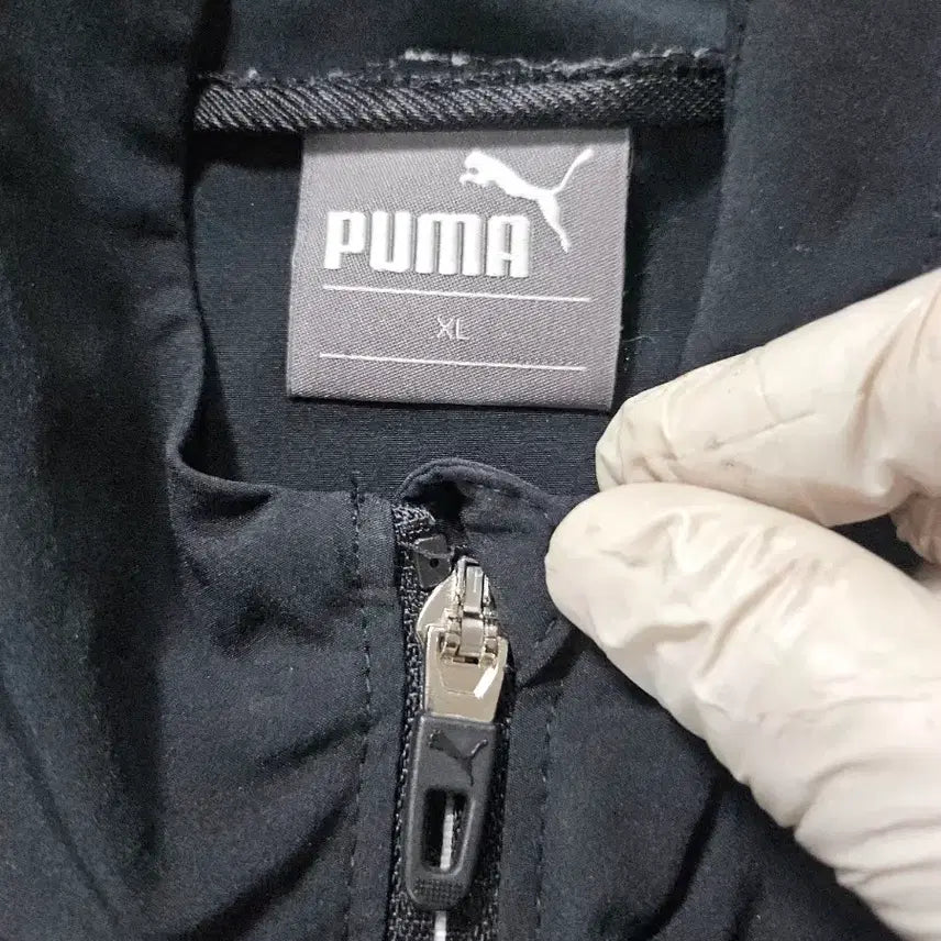 [SOLD OUT] 푸마 블랙 후드 집업 얇은 바람막이 XL