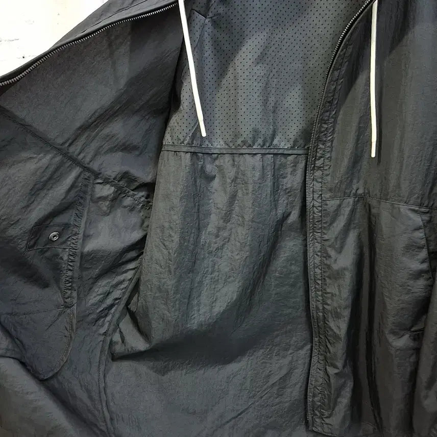 [BUNJANG] Nike Hooded Windbreaker Jacket (Men&