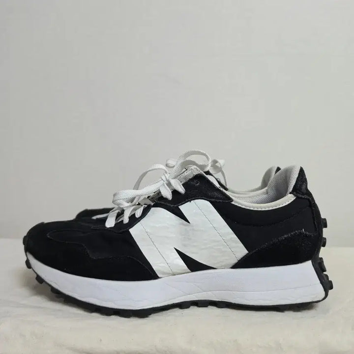 [BUNJANG] New Balance 327 Sneakers (260) / 260뉴발란스 327 스니커즈  -867