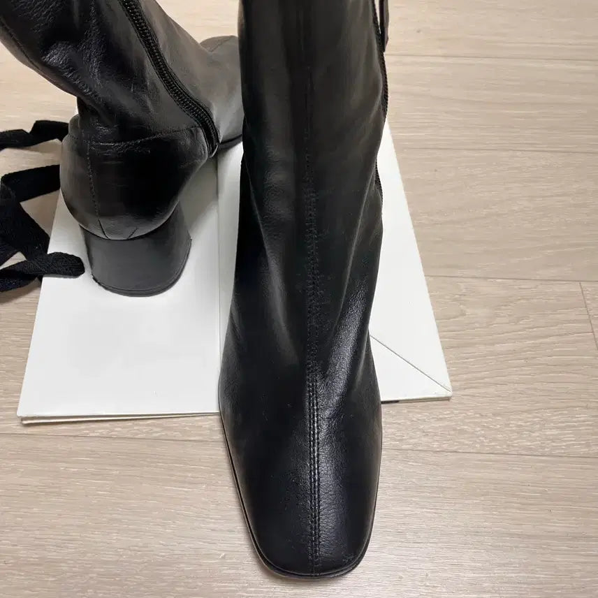 [BUNJANG] Zara Black Leather Ankle Boots / Zara 블랙 레더 앵클부츠