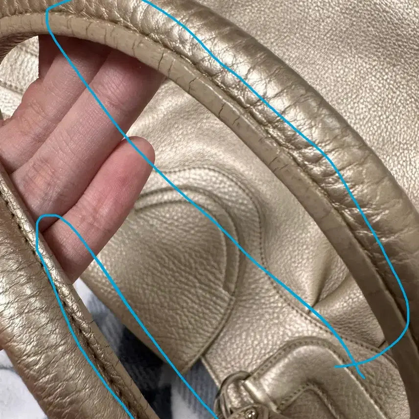 [BUNJANG] Ferragamo Gancini Shoulder Bag / 페라가모 간치니 숄더백