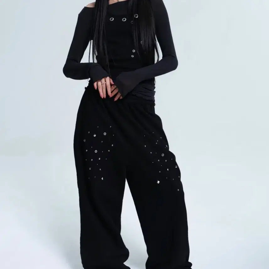 [SOLD OUT] 알디유 스터드 스웻팬츠 블랙