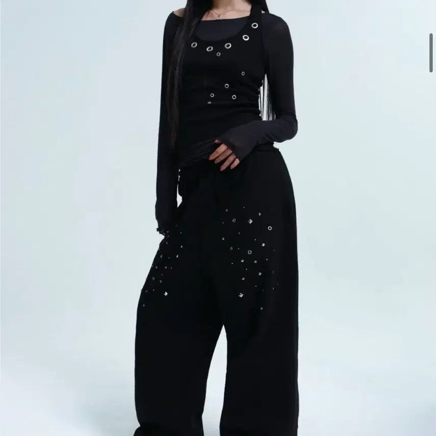 [SOLD OUT] 알디유 스터드 스웻팬츠 블랙