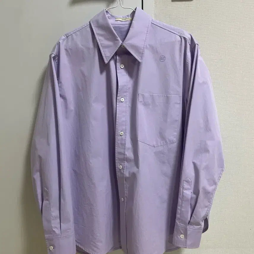 [SOLD OUT] 새제품) 렉토 오버핏 rc 로고 코튼 셔츠 라벤더 S 방탄 진 착용