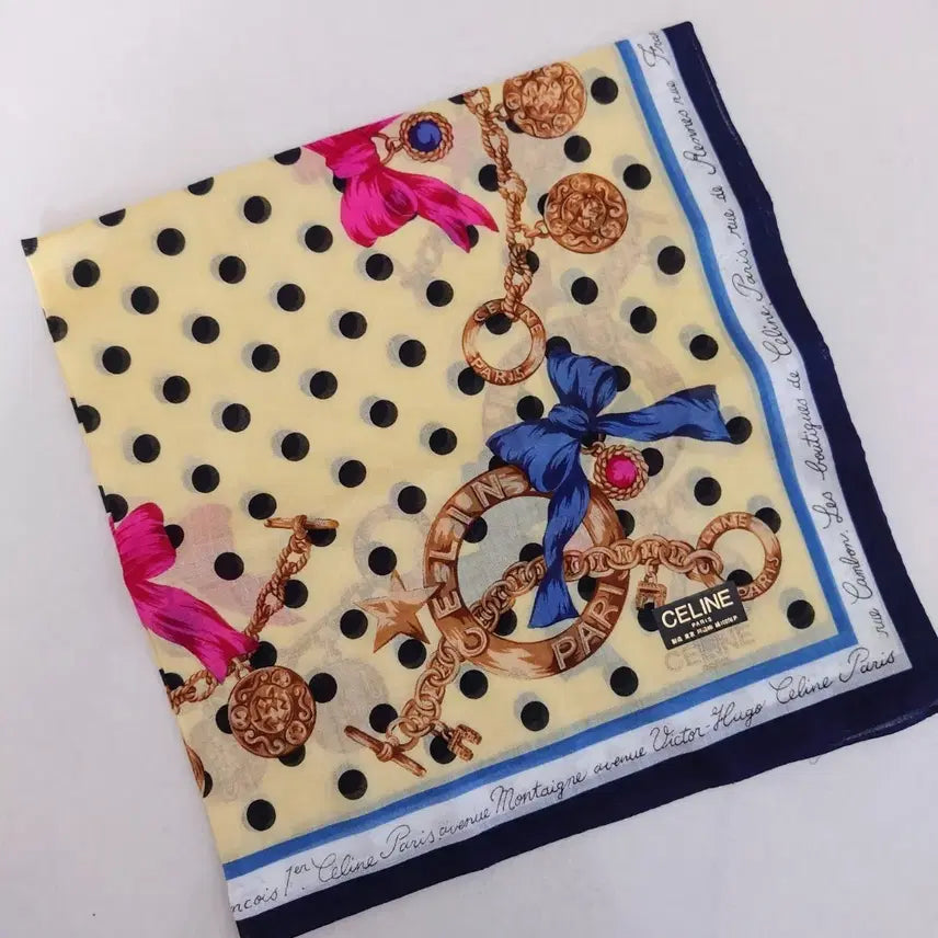 [BUNJANG] Celine Dot Petit Scarf Handkerchief / 셀린느 도트 쁘띠 스카프겸 손수건 (새상품)