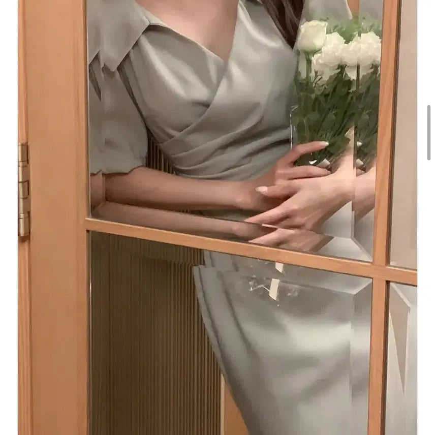 [SOLD OUT] 달리호텔 블론드카라브이넥랩셔링버클a라인롱반팔원피스 하객룩