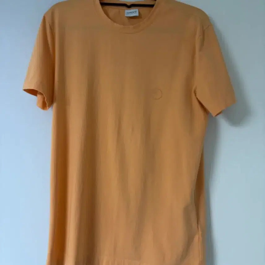 [SOLD OUT] 아르마니 슬림핏 티셔츠 100사이즈