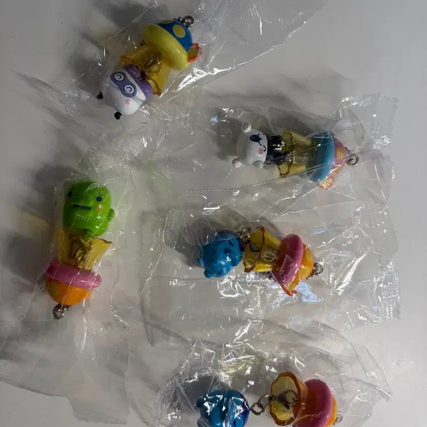 [BUNJANG] Tamagotchi UFO Gacha Keyring Bundle Set / 미개봉) 다마고치 ufo 가챠 키링 키홀더 일괄 판매 메지루시