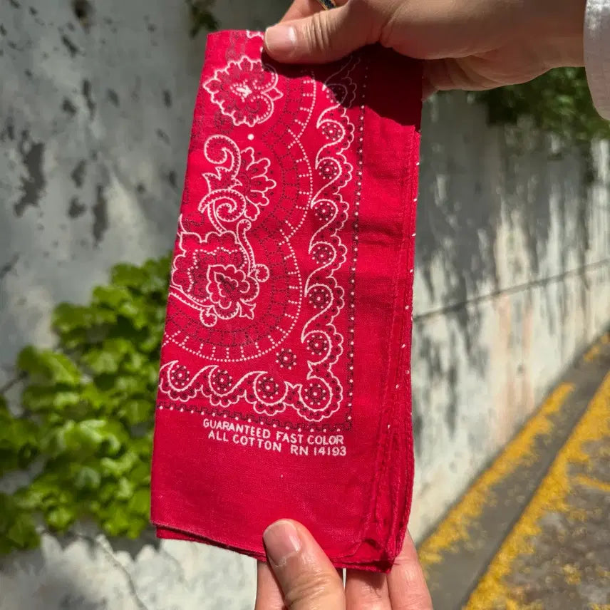 [BUNJANG] 60s-70s Red Paisley Bandana / 60-70s 레드 페이즐리 반다나