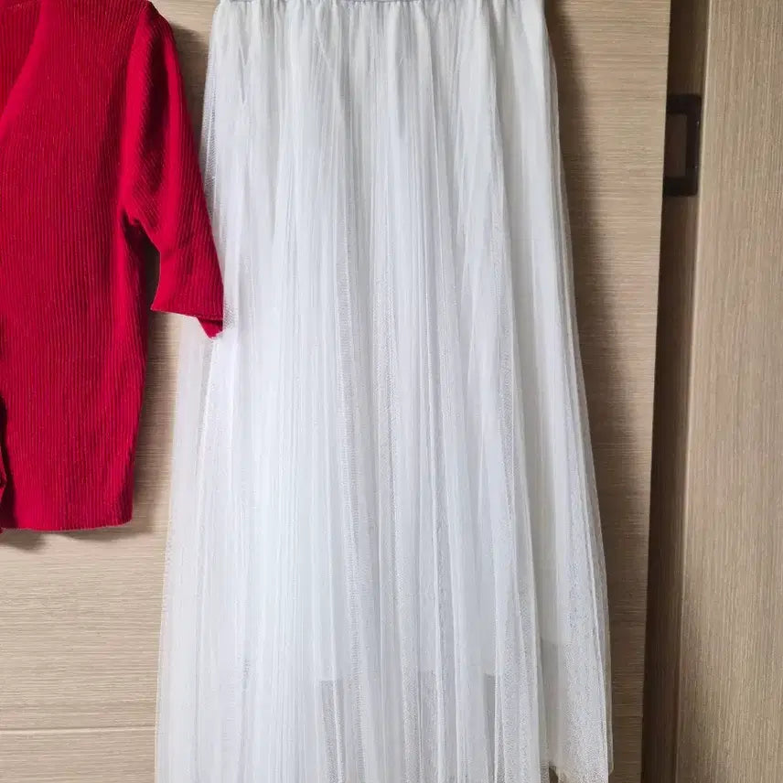 [BUNJANG] Pearl Button Cardigan &amp; Pleated Skirt Set / 진주가디건+주름스커트
