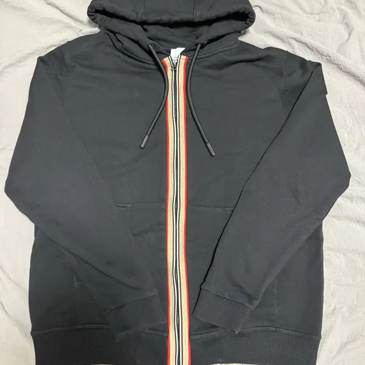 [BUNJANG] Burberry Icon Hooded Zip-Up Black / [L] (105) 버버리 아이콘 후드 집업 블랙
