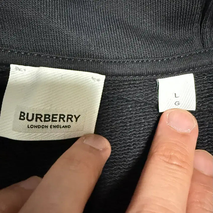 [BUNJANG] Burberry Icon Hooded Zip-Up Black / [L] (105) 버버리 아이콘 후드 집업 블랙