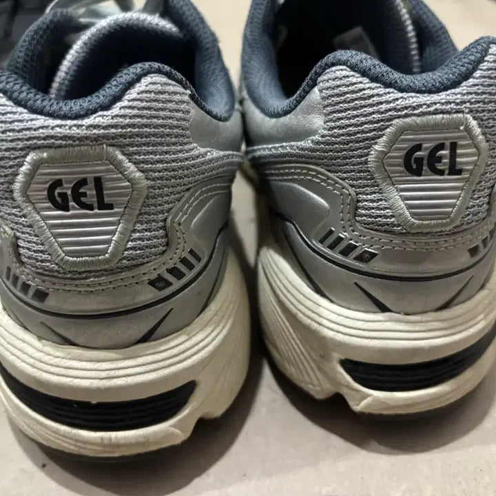 [BUNJANG] Asics Gel 1090 Piedmont Grey Sneakers / 아식스 젤 1090 피드몬트 그레이 235
