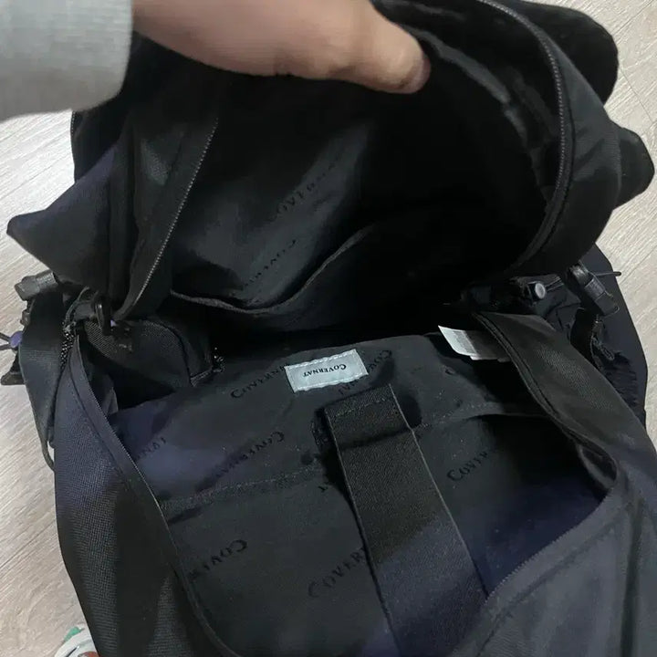 [BUNJANG] Covernat New Authentic Backpack 31L Black / 커버낫 뉴 어센틱 백팩 31L 블랙