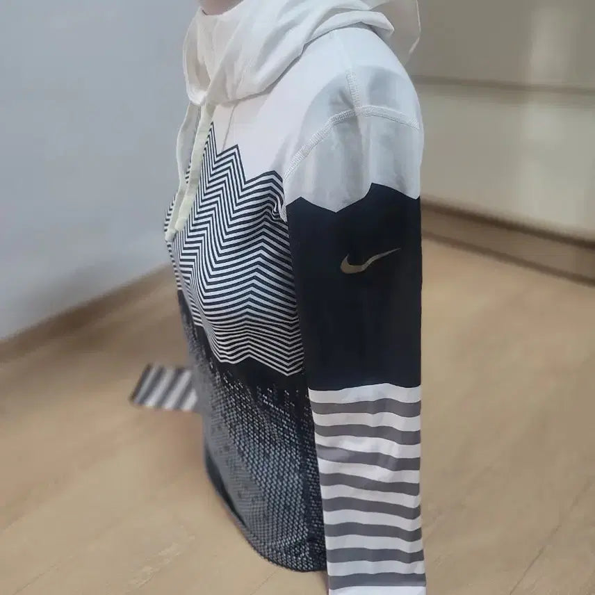 [BUNJANG] Nike Pattern Zip-Up Hoodie Long Sleeve T-Shirt / 나이키 패턴 후드 짚업 긴팔티 S
