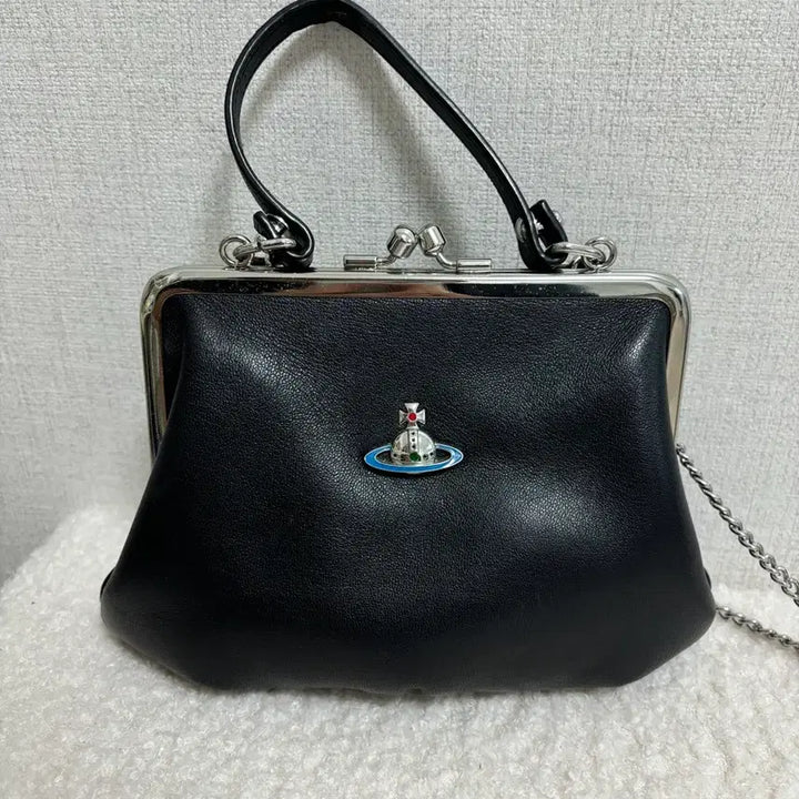 [BUNJANG] Vivienne Westwood Granny Napa Frame Purse Chain Tote Bag / 비비안웨스트우드 그래니 나파 프레임 펄스 체인 토트백