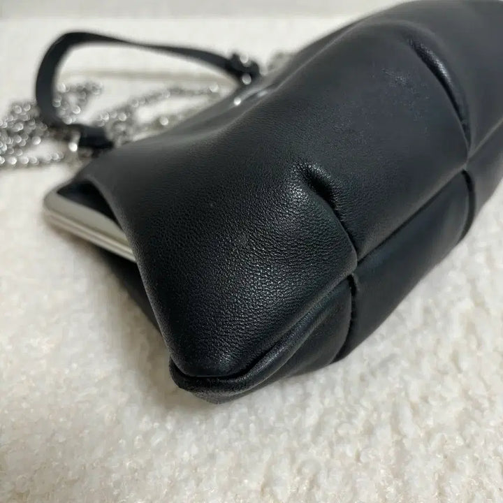[BUNJANG] Vivienne Westwood Granny Napa Frame Purse Chain Tote Bag / 비비안웨스트우드 그래니 나파 프레임 펄스 체인 토트백