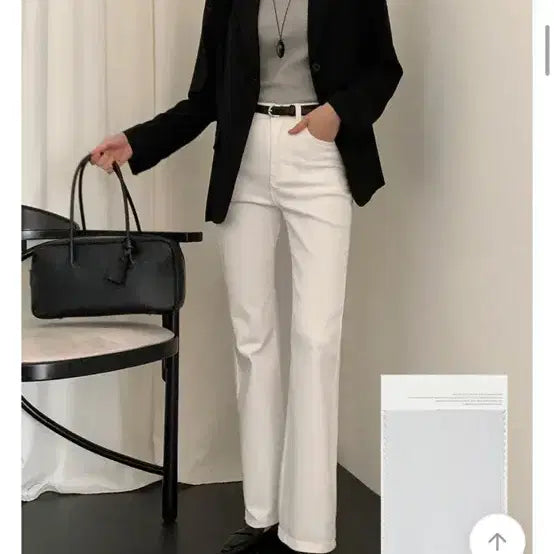 [BUNJANG] Benito Azura Daily Long Semi-Bootcut White Pants / 베니토 아쥬라 데일리 롱 세미부츠컷 화이트 새상품 M