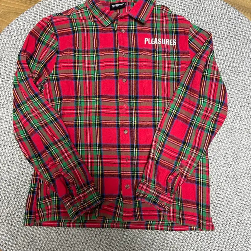 [BUNJANG] PLEASURES Red Check Shirt / PLEASURES 플레져스 레드 체크 셔츠