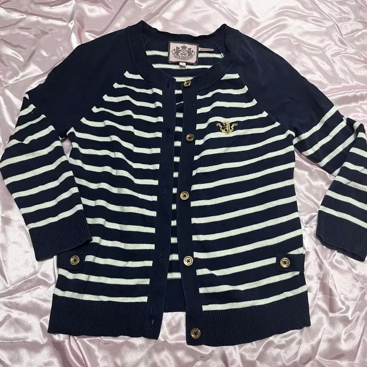 [BUNJANG] Juicy Couture Marine Gal Gold Button Stripe Cardigan Navy / 쥬씨꾸뛰르 마린 갸루 골드버튼 스트라이프 가디건
