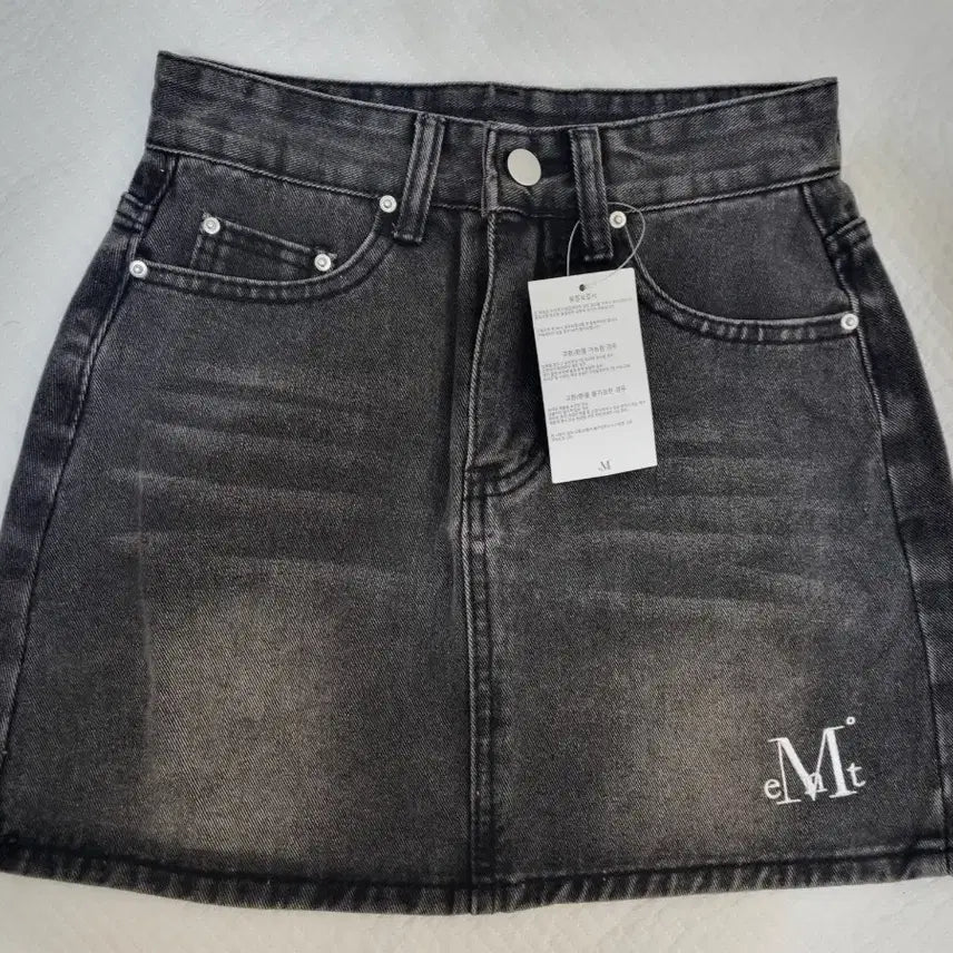 [BUNJANG] Musent Washed Black Denim Mini Skirt - Size S / 무센트 워싱 블랙 데님스커트 S