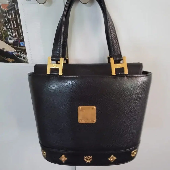 [BUNJANG] MCM Black Leather Tote Bucket Bag / MCM 블랙 레더 토트백 버킷백