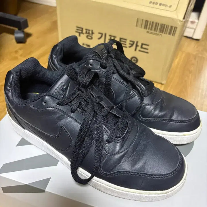 [BUNJANG] Nike Evernon Low Black Sneakers / 나이키 에버논 로우 블랙 245