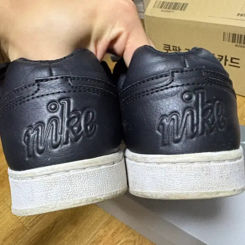 [BUNJANG] Nike Evernon Low Black Sneakers / 나이키 에버논 로우 블랙 245