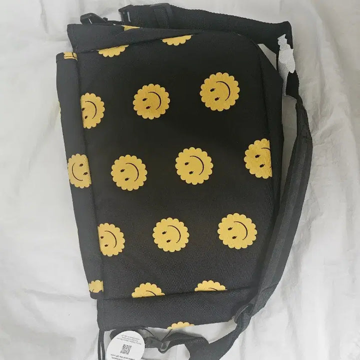 [BUNJANG] Eastpak Ice Biscuit Shoulder Bag Crossbody Bag / 새제품 이스트팩 아이스비스킷 숄더백 크로스백