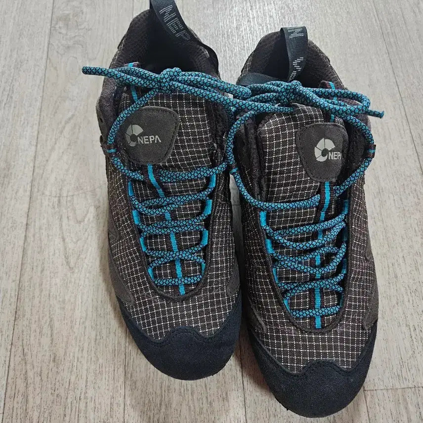 [SOLD OUT] 네파 NEPA 남자등산화 브라운