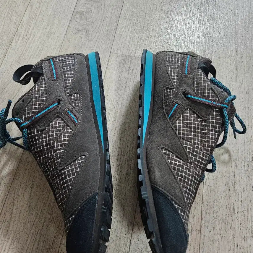 [SOLD OUT] 네파 NEPA 남자등산화 브라운
