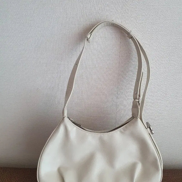 [BUNJANG] Mur Ette Bag Crinkle Ivory Shoulder Bag / 무르 Mur 가방 숄더백 에떼백 크링클아이보리