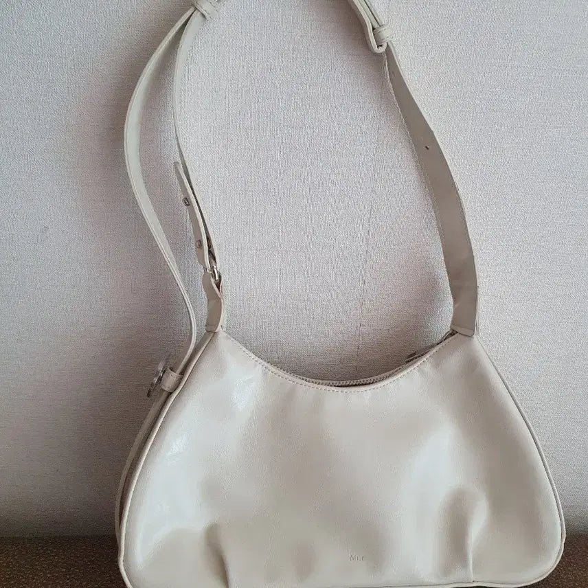 [BUNJANG] Mur Ette Bag Crinkle Ivory Shoulder Bag / 무르 Mur 가방 숄더백 에떼백 크링클아이보리