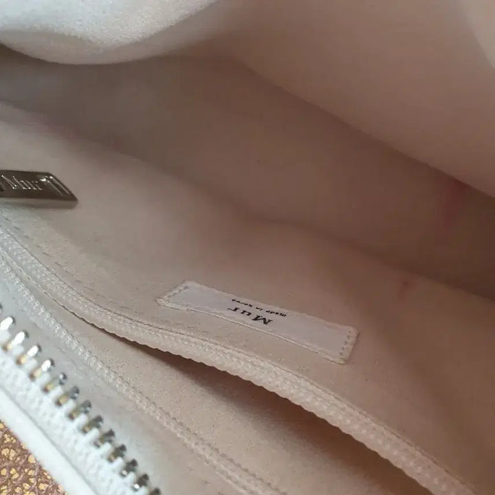 [BUNJANG] Mur Ette Bag Crinkle Ivory Shoulder Bag / 무르 Mur 가방 숄더백 에떼백 크링클아이보리