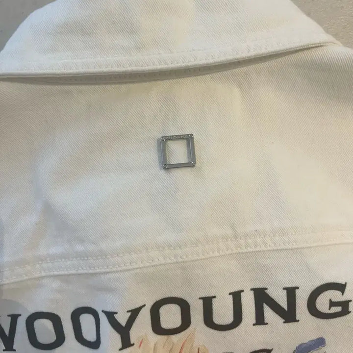 [BUNJANG] Wooyoungmi Flower Print White Denim Shirt Size 50 / 우영미 플라워 데님 셔츠50