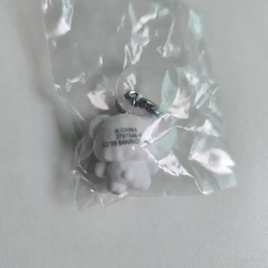 [SOLD OUT] 산리오 후와후와 스노우 메지루시 헬로키티