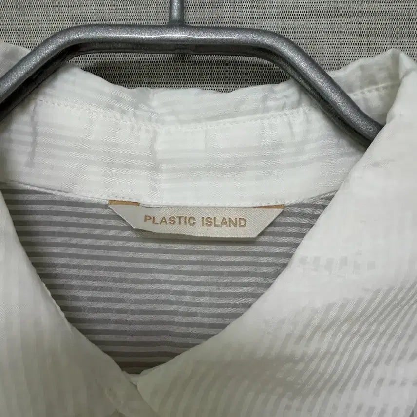 [BUNJANG] Plastic Island White Striped Shirt / 플라스틱아일랜드 화이트 스트라이프 셔츠