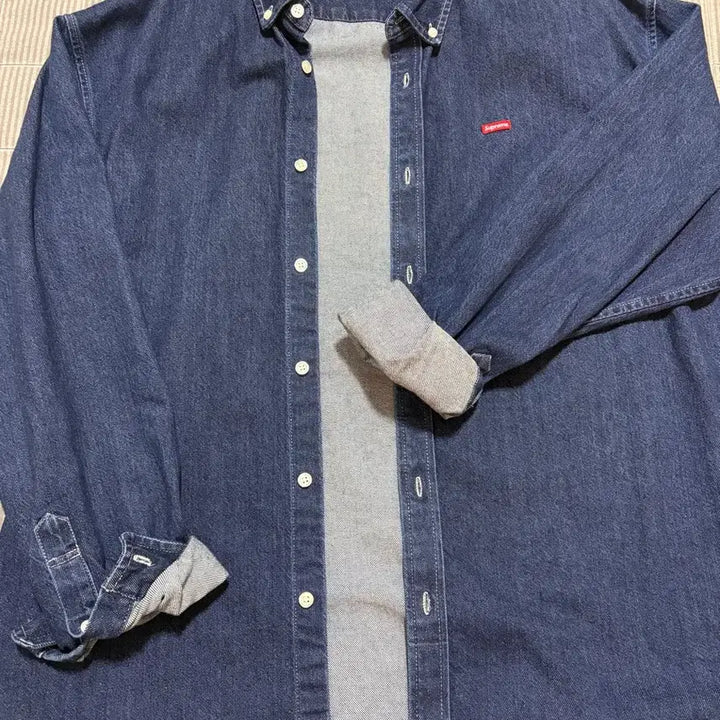 [BUNJANG] Supreme Denim Shirt 24FW - Size L / 슈프림 데님 셔츠 24FW 정품 L사이즈