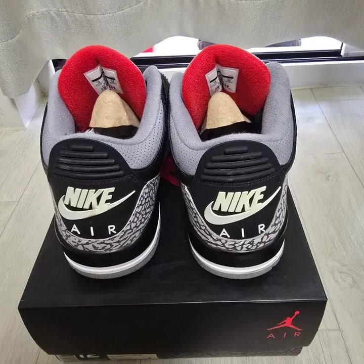 [BUNJANG] Nike Air Jordan 3 Black Cement Sneakers / 나이키 에어조던3 블랙시멘트 300사이즈
