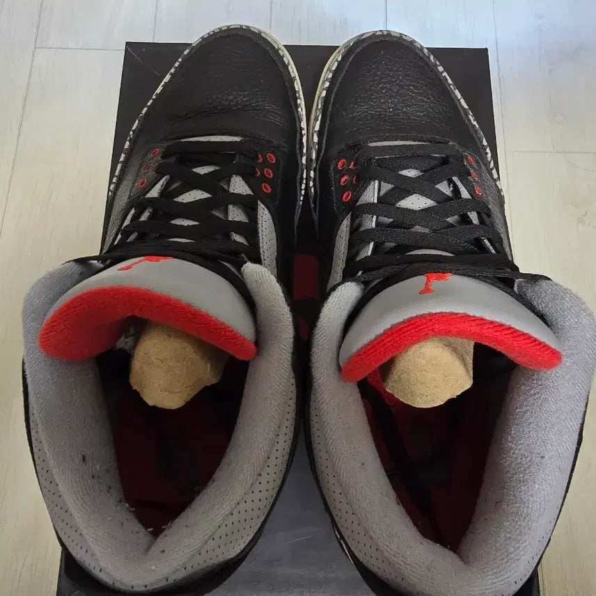 [BUNJANG] Nike Air Jordan 3 Black Cement Sneakers / 나이키 에어조던3 블랙시멘트 300사이즈